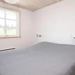 6 Person In Brovst-by Traum Brovst