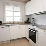 6 Person In Brovst-by Traum